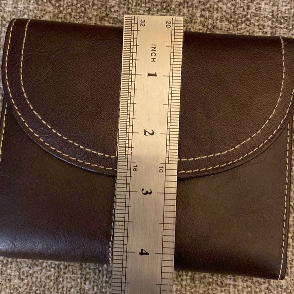 NWOT Buxton Brown Leather Wallet - Picture 8 of 8